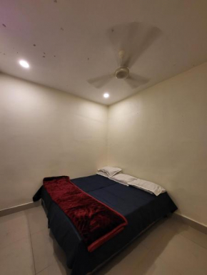 HOTEL ANAND lok